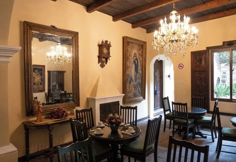Casa Noble Hotel