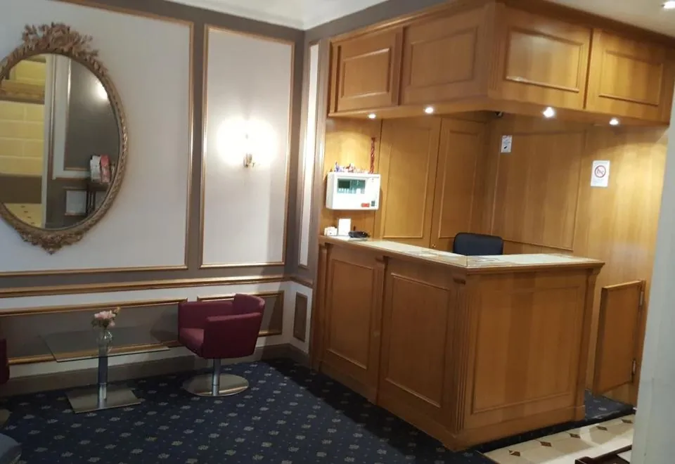 Hotel Phenix