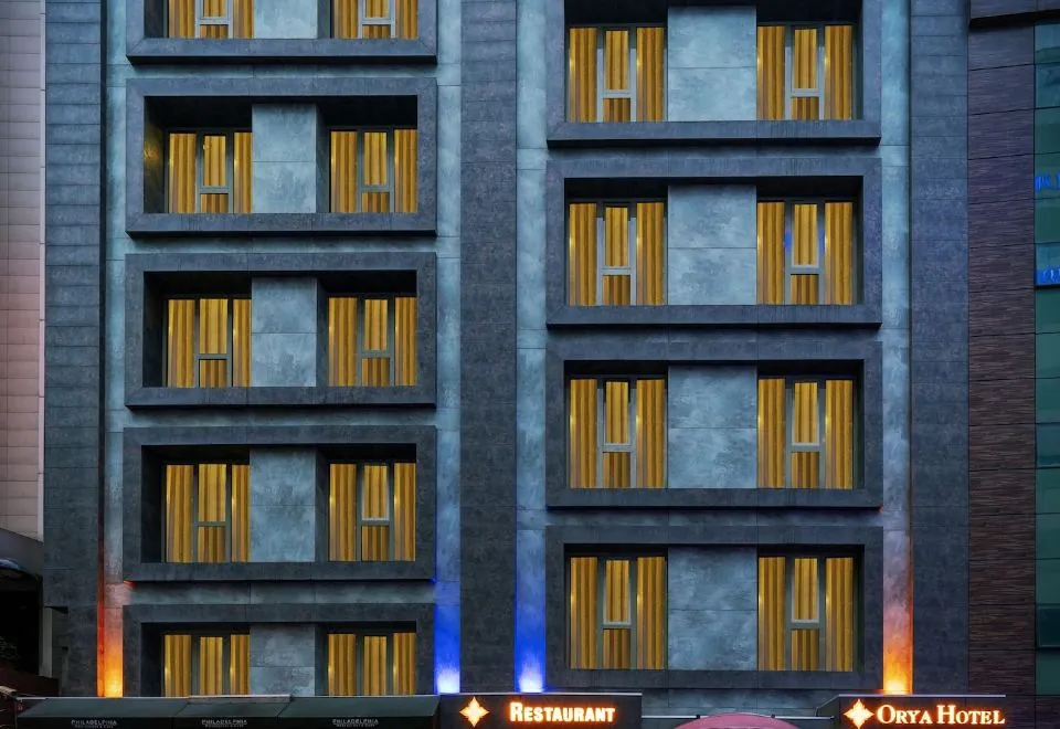 Orya Hotel