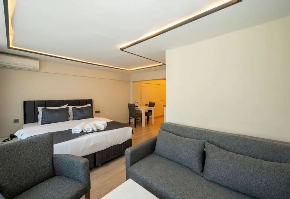 Aiza Suites