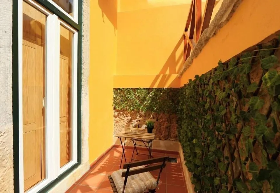 Sao Jorge Apartments & Suites