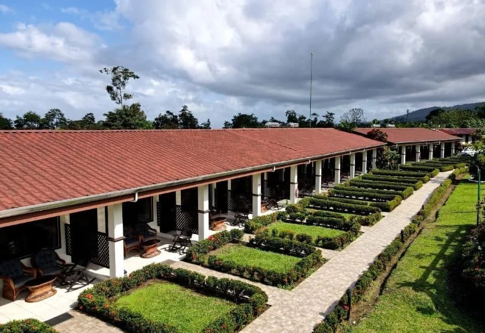 Hotel La Pradera del Arenal