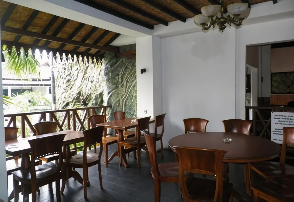 Bladok Hotel & Restaurant