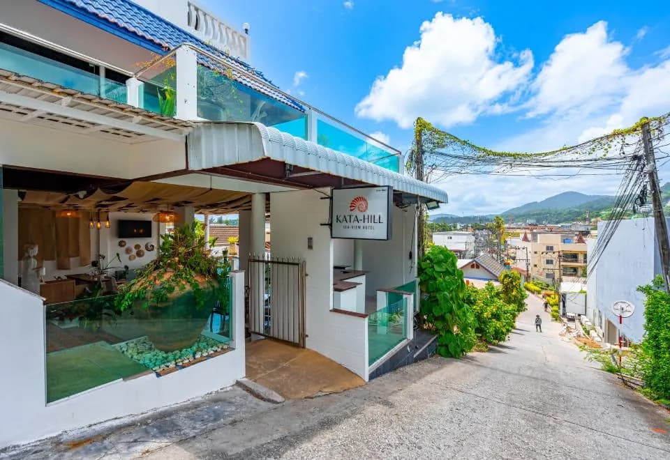Hotel Kata Hill Sea View