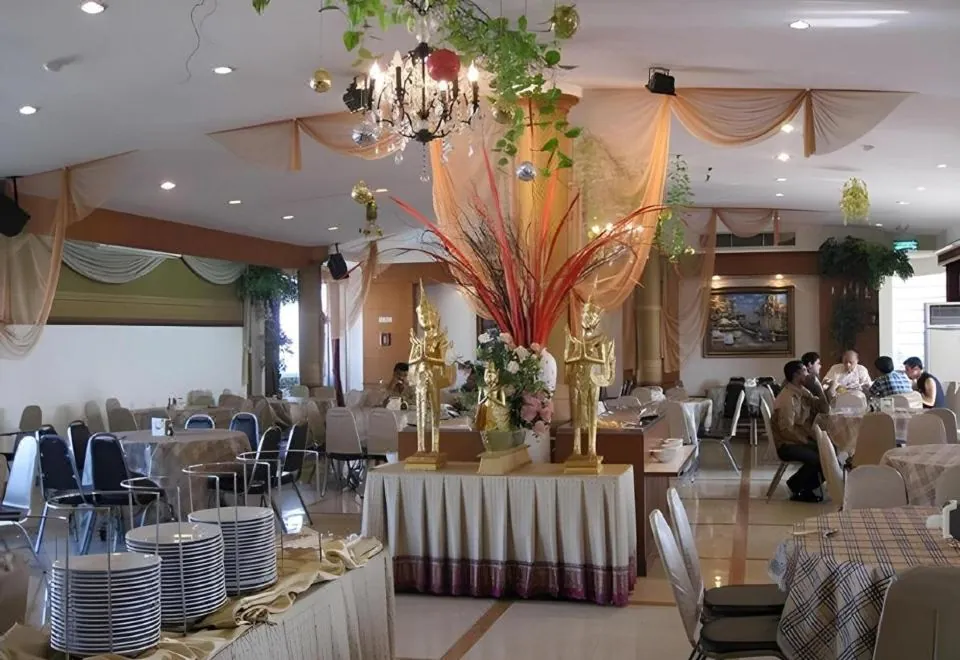 Howard Square Boutique Hotel
