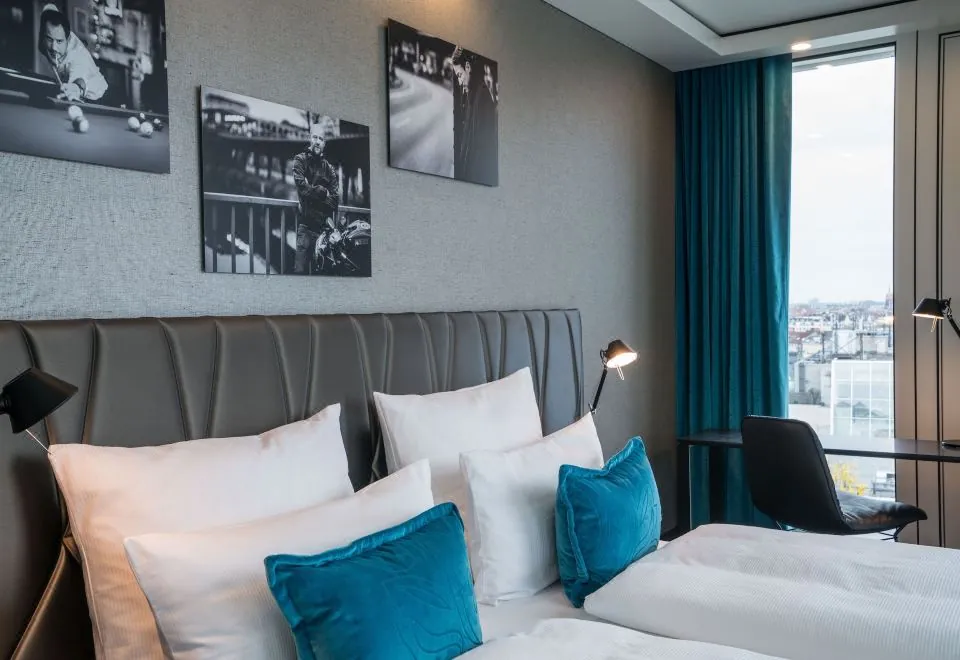 Motel One Berlin-Upper West