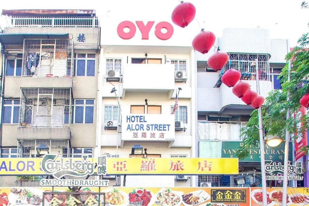 OYO 89688 Alor Street Hotel