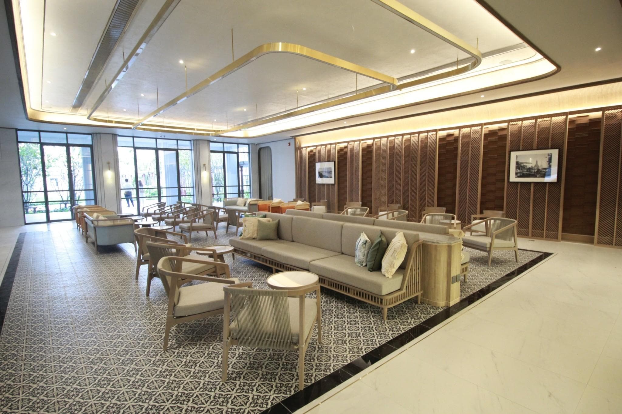 The Quarter Chaophraya by Uhg