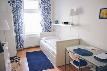 JL Apartments