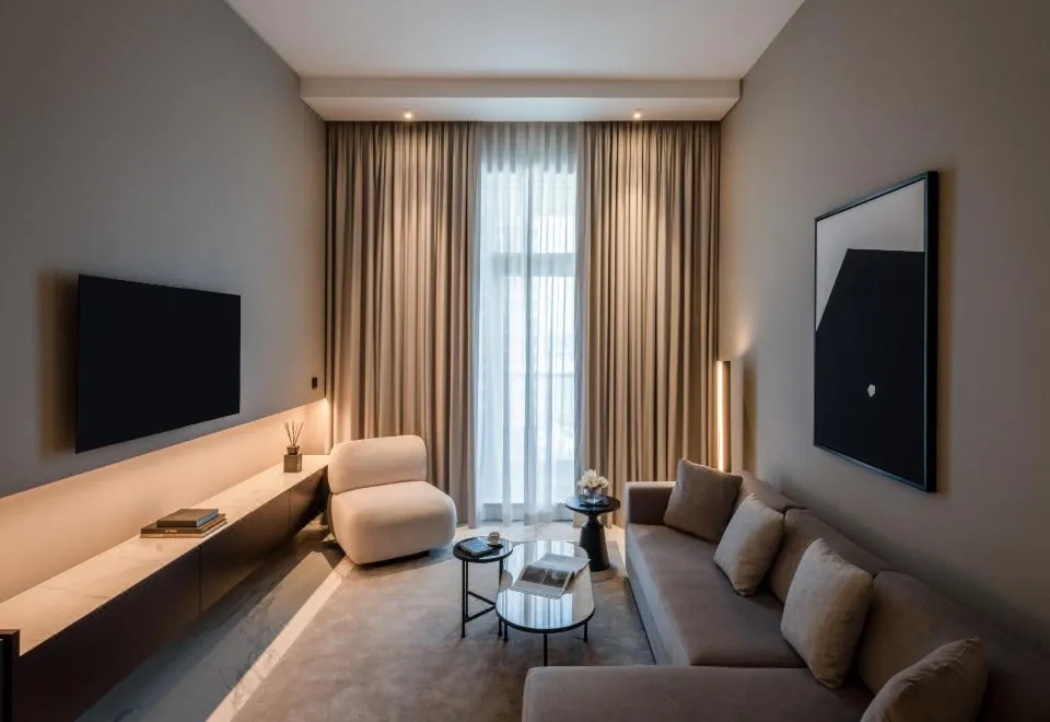 Lusso Hometels J One Business Bay