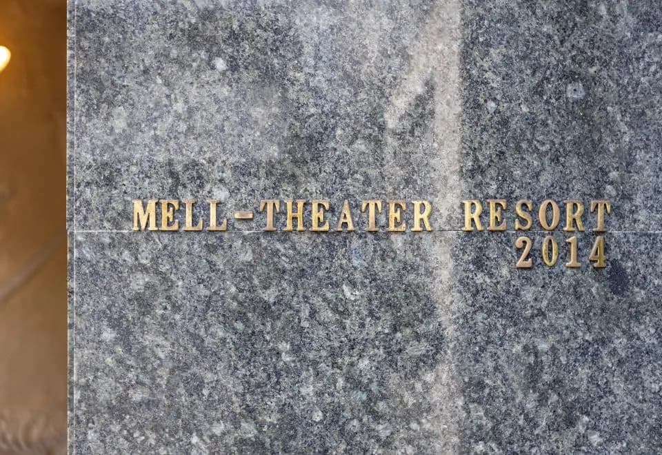 MELL-THEATER RESORT