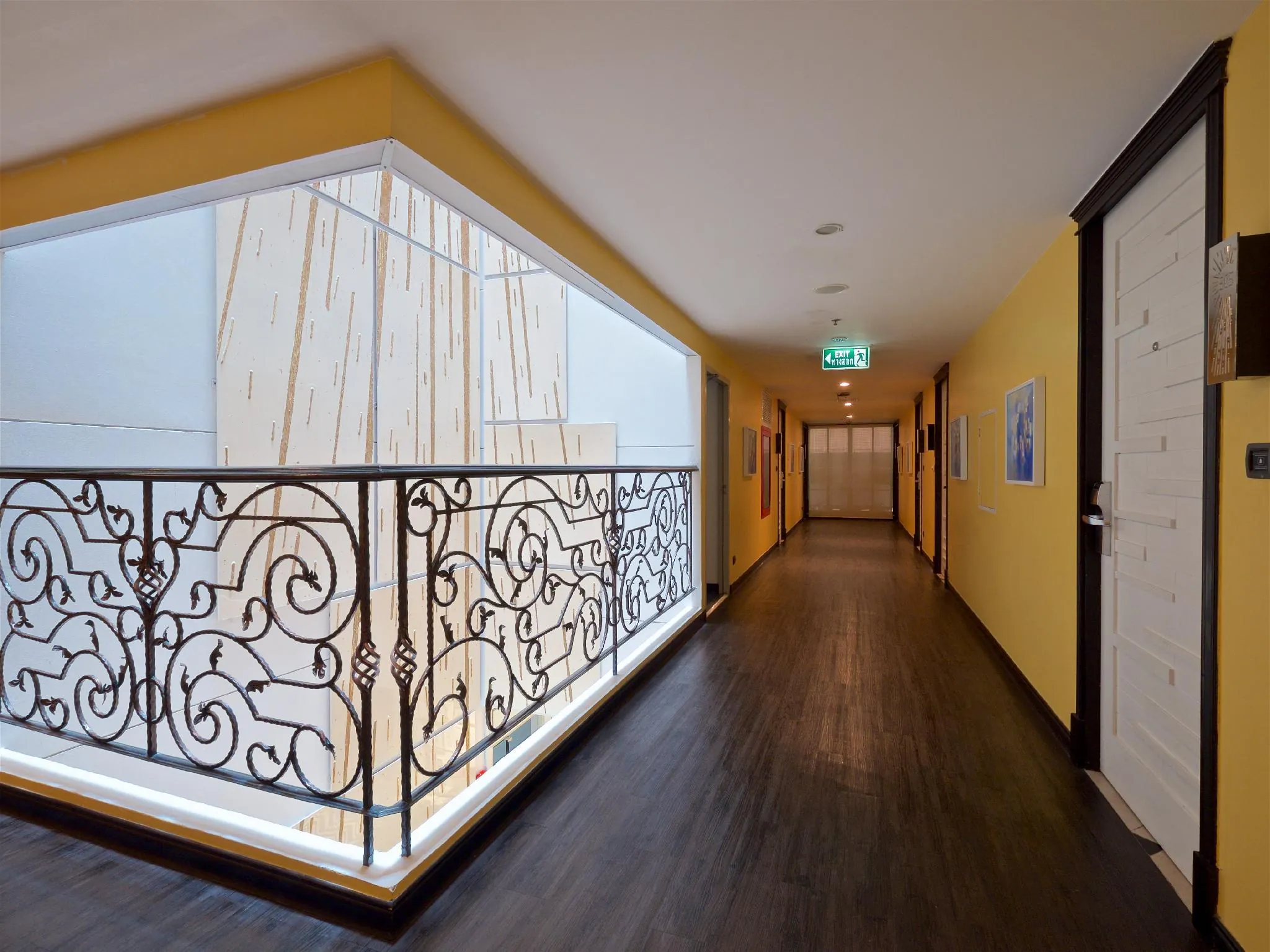 Skyy Hotel