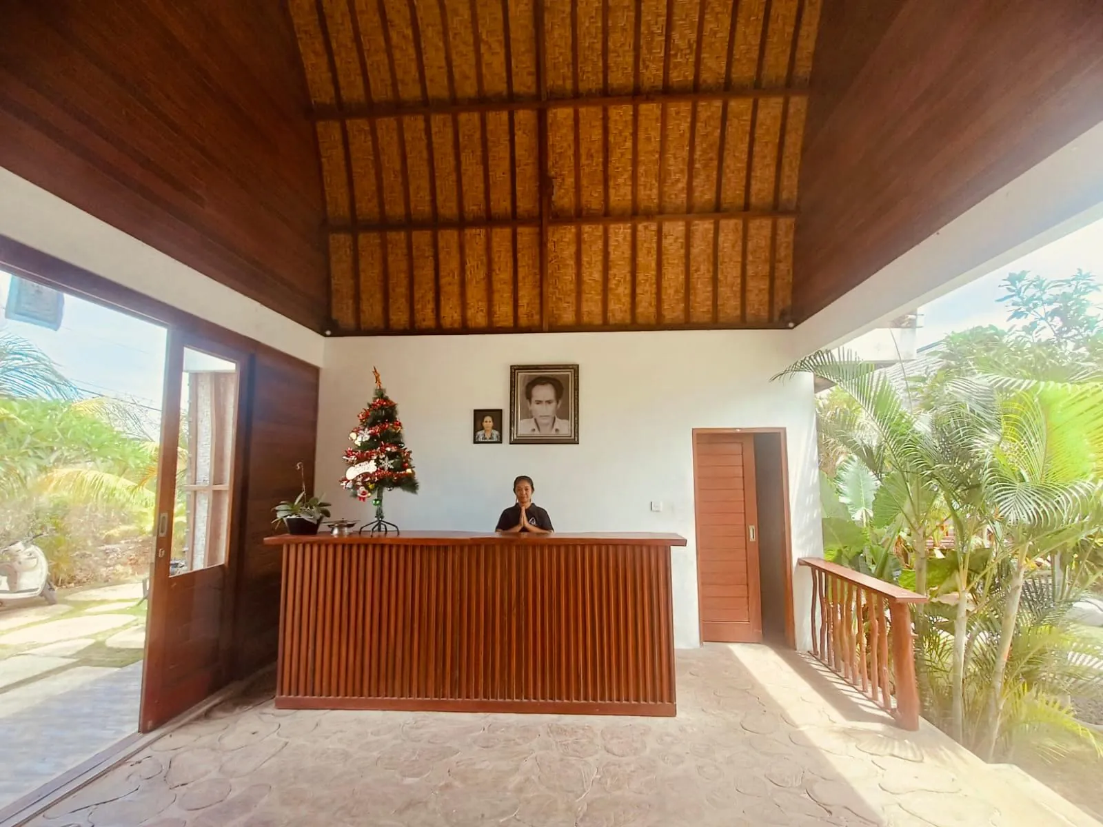 Lumbung Bukit Resort