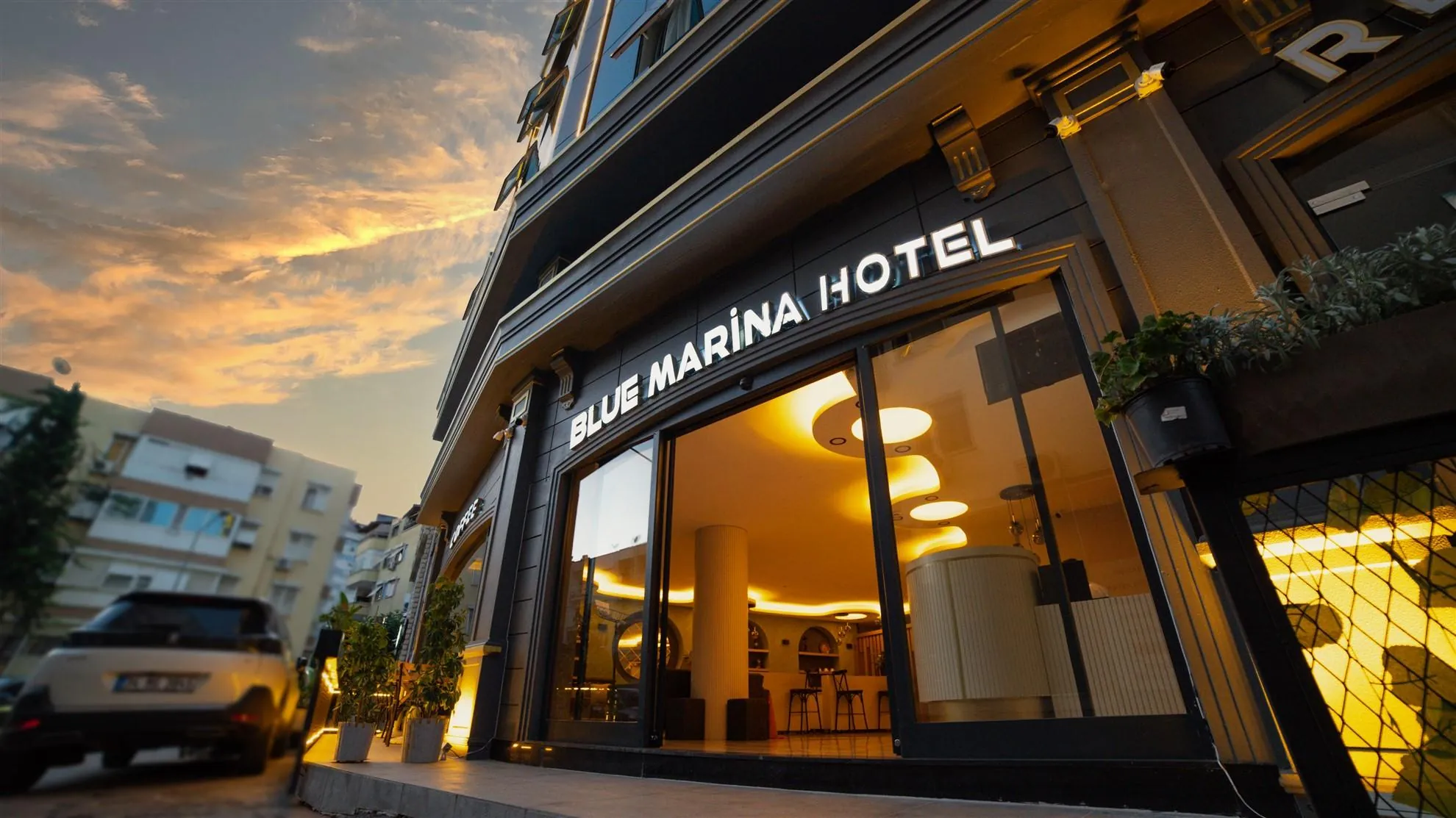 Blue Marina Hotel & SPA