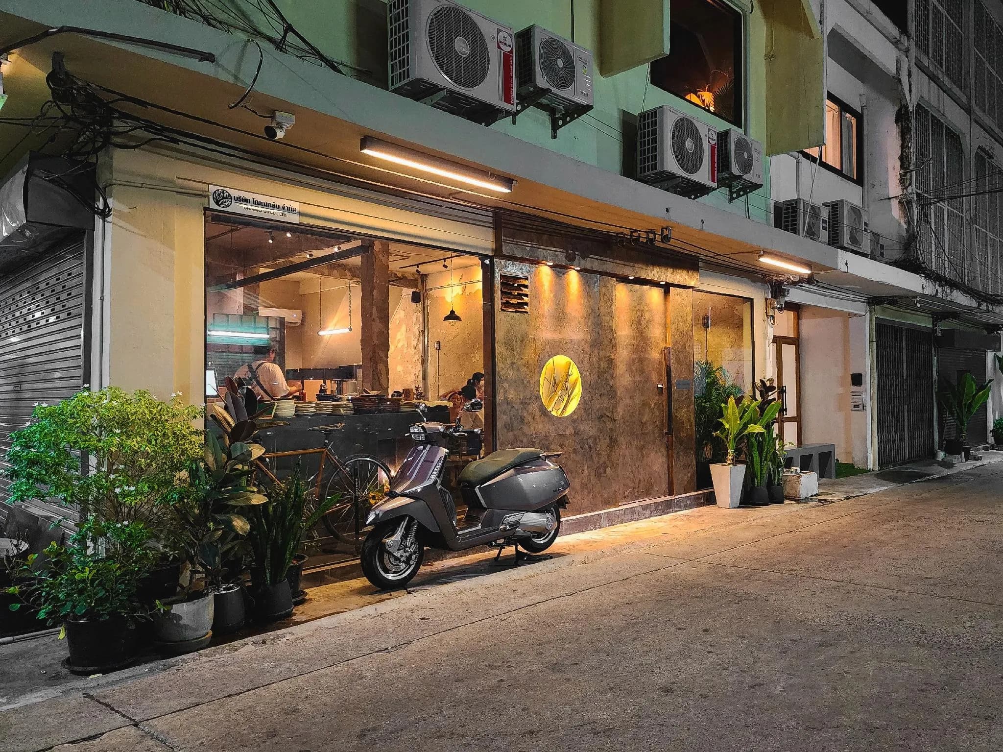 Noir Cafe And Hostel - Chinatown