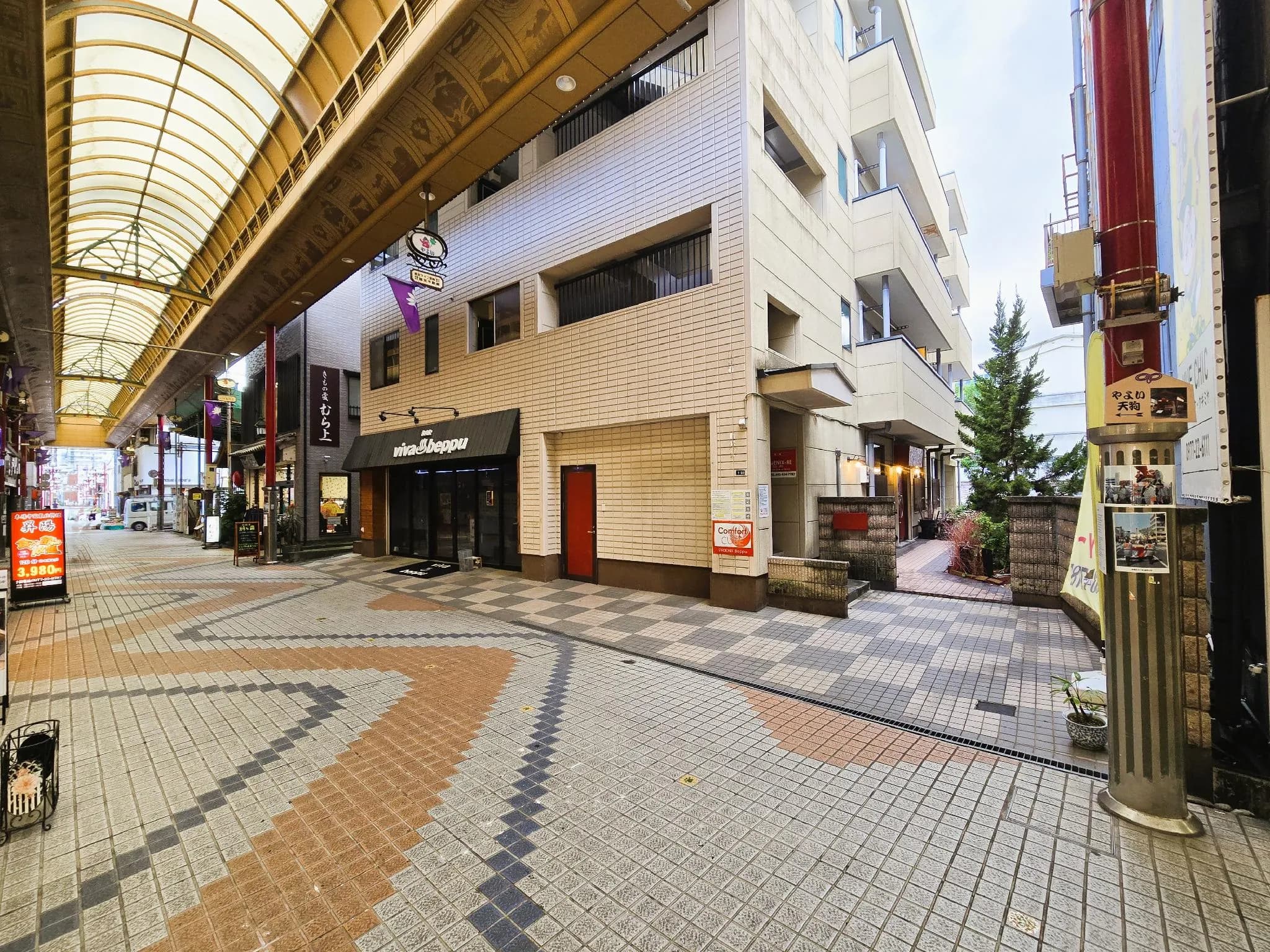 Comfort CUBE PHOENIX Beppu (Yayoi Building)